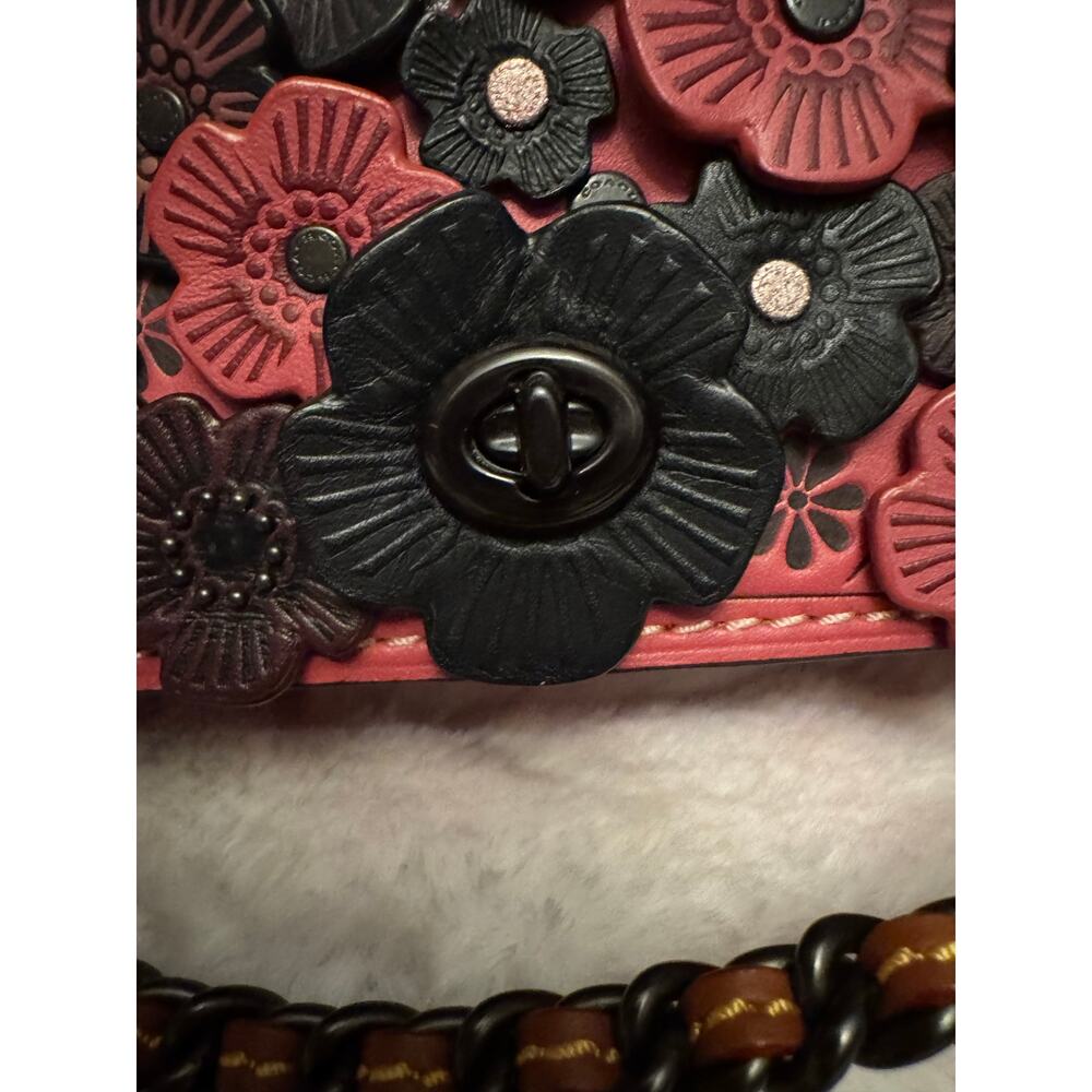 Stunning Pink and Black coach vintage Y2K Tea Rose Applique Dinky purse - Picture 14 of 14